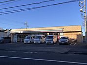 セブンイレブン小平武道館前店青梅街道に面しているコンビニです。大通りに面しておりアクセスがしやすく、ちょっとした買い物に便利です。 510m