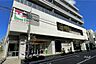 周辺：ヨークフーズ with ザ・ガーデン自由が丘(西落合店)の外観