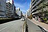 その他：敷地西側の前面道路