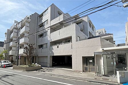 ハイツ面影橋の外観(北東側から)