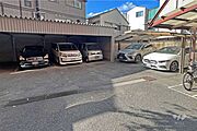 敷地内駐車場（屋内・屋外平面式）