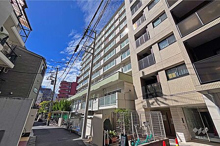 鶯谷永谷マンションの外観（南東側から）