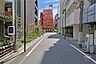 その他：敷地の北東側前面道路（北西側から）