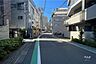 その他：敷地北側の前面道路