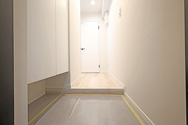 玄関を拡大表示