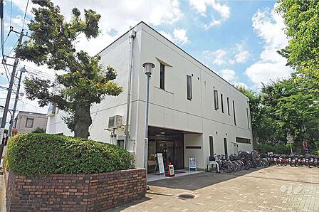 西落合図書館の外観