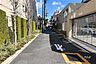 その他：敷地南側の前面道路