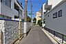 その他：敷地の南側前面道路（西側から）