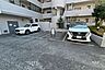 駐車場：敷地内駐車場（屋外平面式）