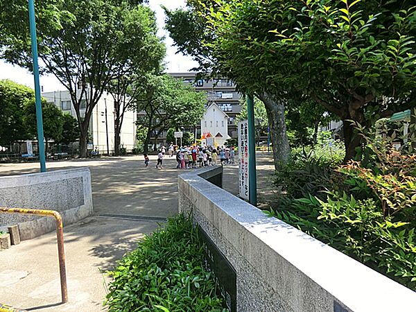周辺を拡大表示