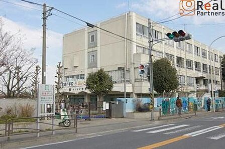 川崎市立宮崎小学校 徒歩18分。 1400m