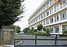 周辺：川崎市立中原中学校 徒歩9分。 700m