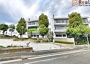 横浜市立本牧中学校 徒歩10分。 770m