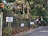 周辺：文京区立千駄木ふれあいの杜（400m）