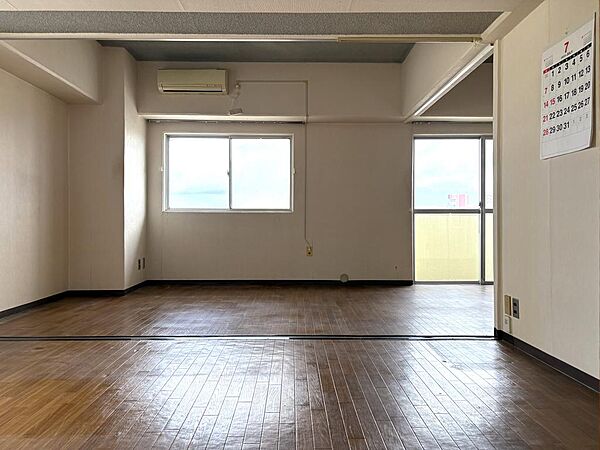 洋室を拡大表示