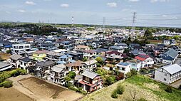 東南・南西角地の様な開放感 栗山中古戸建