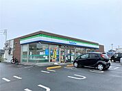 ファミリーマート 愛川中津店（656m）