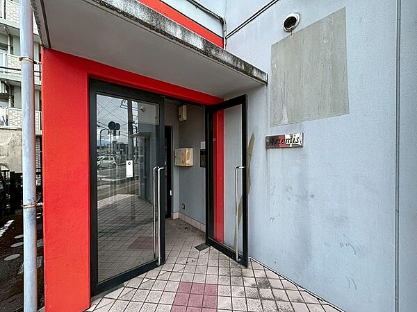 建物エントランス