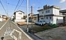 外観：前面道路含む現地写真