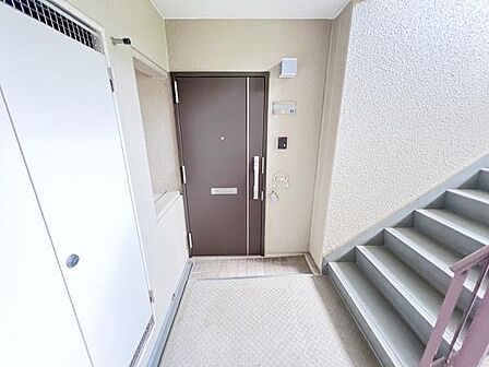 いつも気持ちよくご家族を迎えられる玄関です。