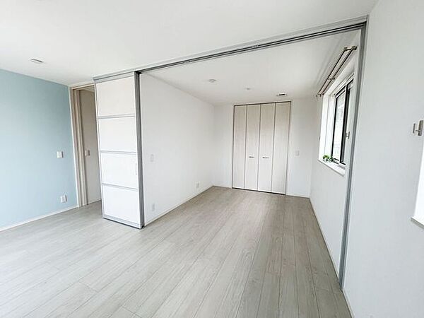 洋室を拡大表示