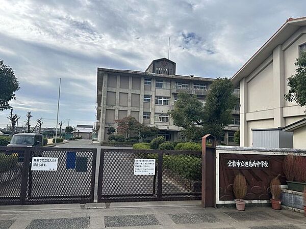周辺を拡大表示