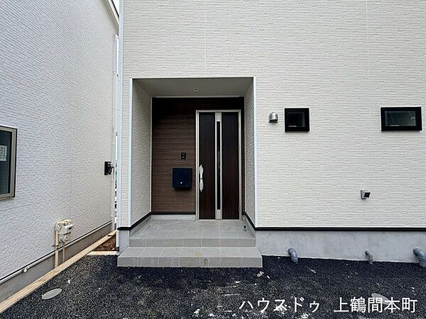 玄関を拡大表示