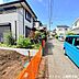 外観：前面道路含む現地写真