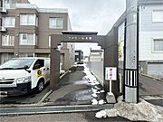【建物入口】
