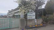倉賀野小学校 1110m