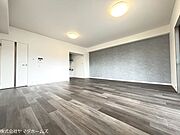 【リフォーム済】カフェ風のリビングに仕上げました。