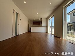 鈴鹿市稲生塩屋:リビング