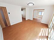 【リフォーム完成】リビングは、クロス張替などを行いました。