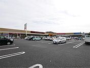 サンドラッグ 日立会瀬店（227m）
