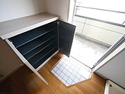 シューズボックス