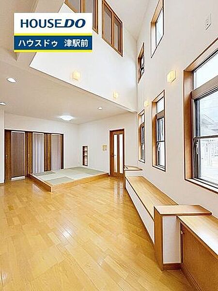 リビング/ダイニングを拡大表示