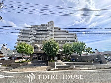 ただ『 住む 』だけじゃない! 気持ち良く住んで欲しい気持ちをこめて・・・。 お家の事、街の事、お金の事、 何でも相談して下さい♪