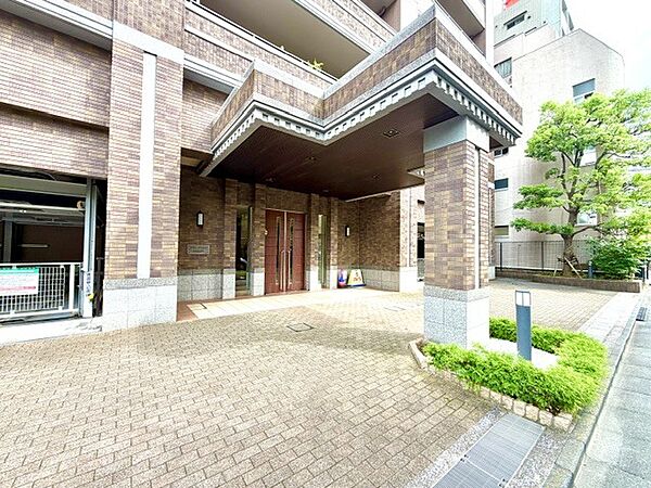 エントランスを拡大表示
