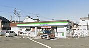 ファミリーマート堺浜寺船尾町店まで340m（徒歩5分）