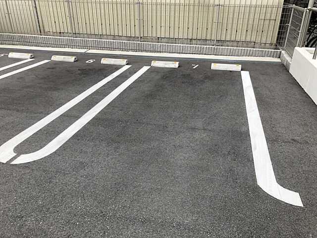 6 / 10