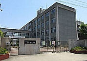 高岡小学校
