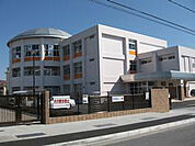 川西小学校