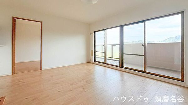 リビング/ダイニングを拡大表示