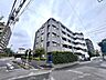 外観：東京メトロ千代田線 綾瀬駅 / 徒歩8分と駅まで徒歩でラクラクアクセス可能な利便性と、広がる空、多様な自然がめいいっぱい楽しめる喜びの空間。