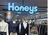 周辺：ハニーズ東大島店 徒歩10分。定番からトレンドまで、リーズナブルな婦人服をトータルで提案しています。 780m