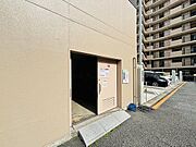 ゴミ置き場は「物件の管理体制」や「住民のマナー意識」が最も顕れやすい場所。マンションの評価を維持するためにも、住民一人ひとりが日頃からゴミ置き場の美観を意識することが大切です。