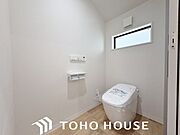 ～トイレ～お手入れがラクできるフチなし形状、しっかり節水し、しっかり洗浄&静かな洗浄音をツイントルネード洗浄で、少ない水でもしっかり洗浄。