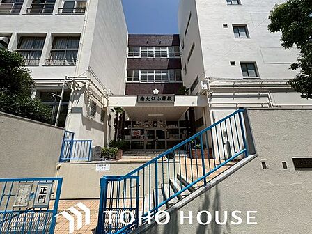 大阪市立南大江小学校 徒歩1分。 80m