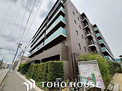外観:建物に対して高い耐震性・耐久力に基づく信頼こそが、まずは快適な住まいの大前提。長年の経験と試行錯誤から生まれた様々な技術が、堅牢なすまいづくりを実現します。 外観:建物に対して高い耐震性・耐久力に基づく信頼こそが、まずは快適な住まいの大前提。長年の経験と試行錯誤から生まれた様々な技術が、堅牢なすまいづくりを実現します。