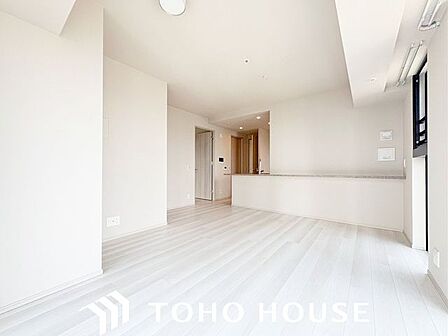 LDKは家族だんらんをデザイン。広いＬＤＫでは家族が集まり一緒の時間を過ごせる工夫がされております。何気ない一日の当たり前のひとコマがいつか一生の宝物になります。